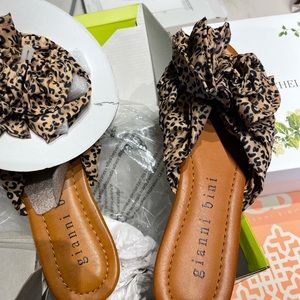 Gianni Bini leopard slides